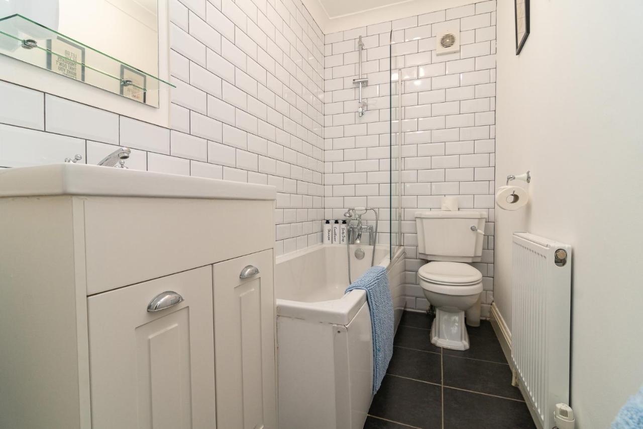 Light And Airy 1 Bedroom Flat 700M From The Beach Bournemouth Luaran gambar